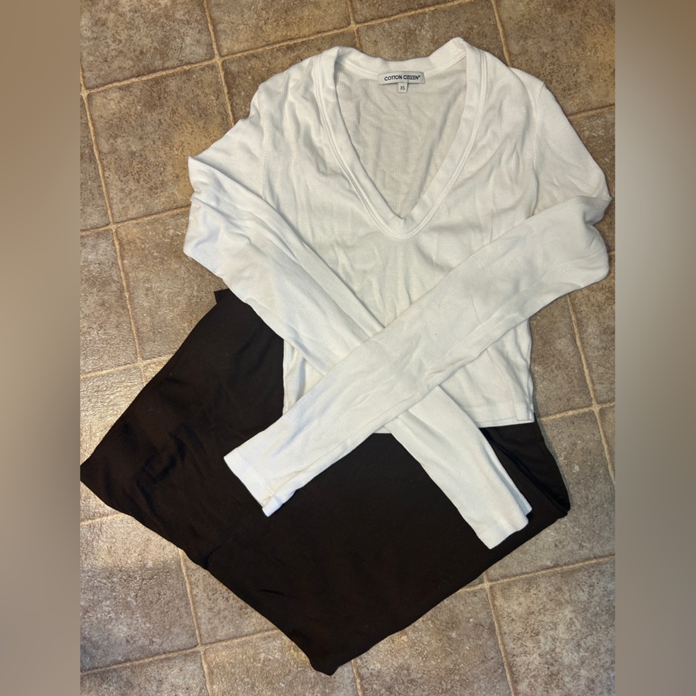 White Ribbed long sleeve Top (XS) and brown long skirt (S)